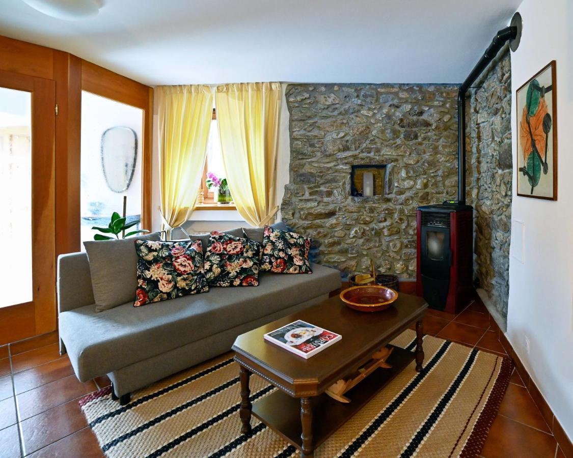 La Posta Apartment Saint Marcel Екстериор снимка