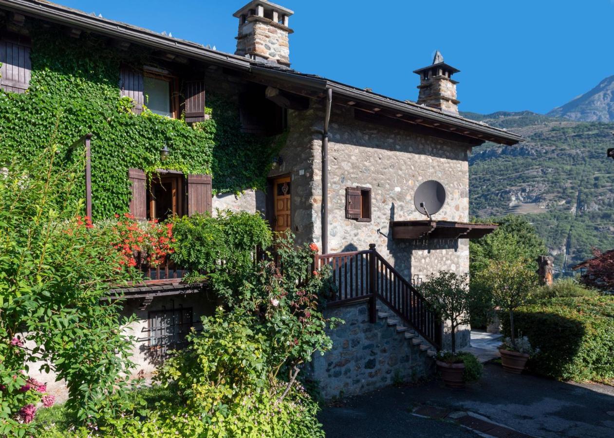 La Posta Apartment Saint Marcel Екстериор снимка